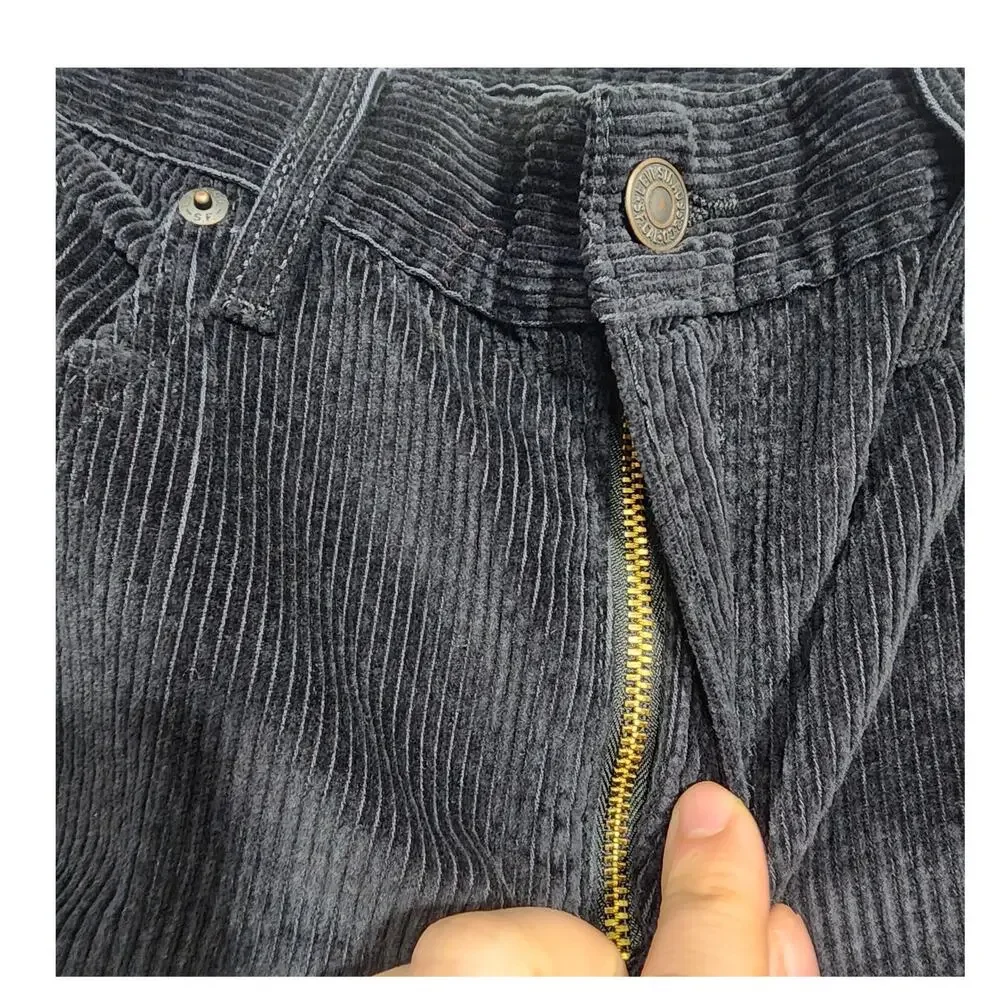 Levi's low pro Mid rise pants waist 30'' length 30'' corduroy